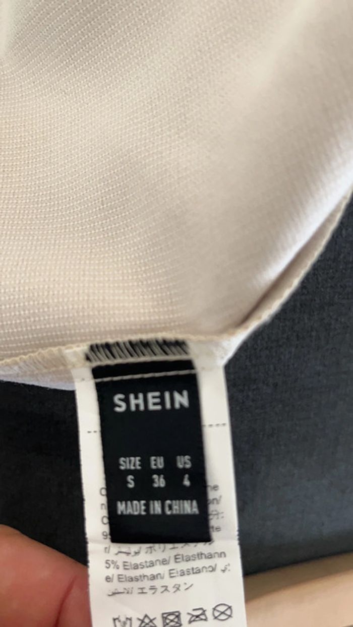 Blazer Shein taille 36 S neuf jamais portée, prix neuf 19€ - photo numéro 4