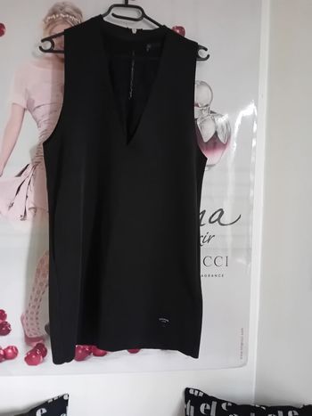 Robe  Sixth June Paris