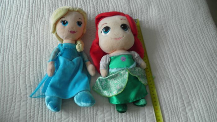 Lot de 2 peluches Princesses Disney