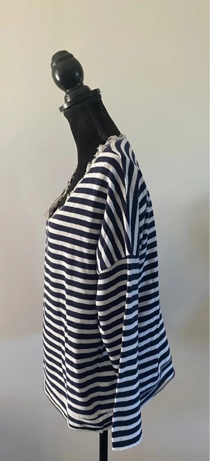 Pull Marinière en maille blanche et marine à rayures taille M - photo numéro 4