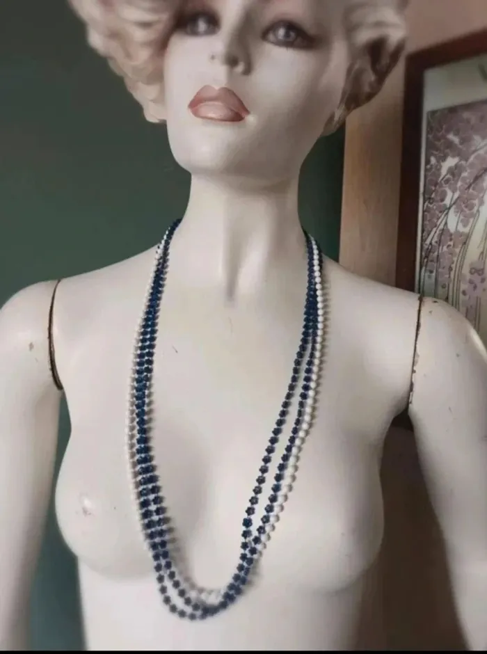 Collier vintage bleu et blanc