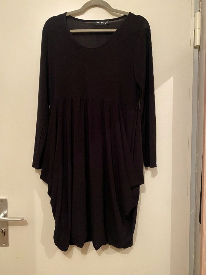Haut   noir  taille M