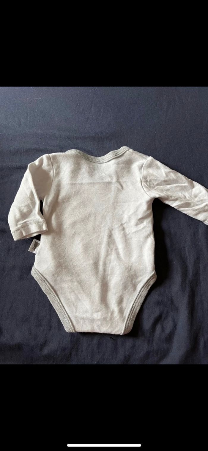 Body - photo numéro 2