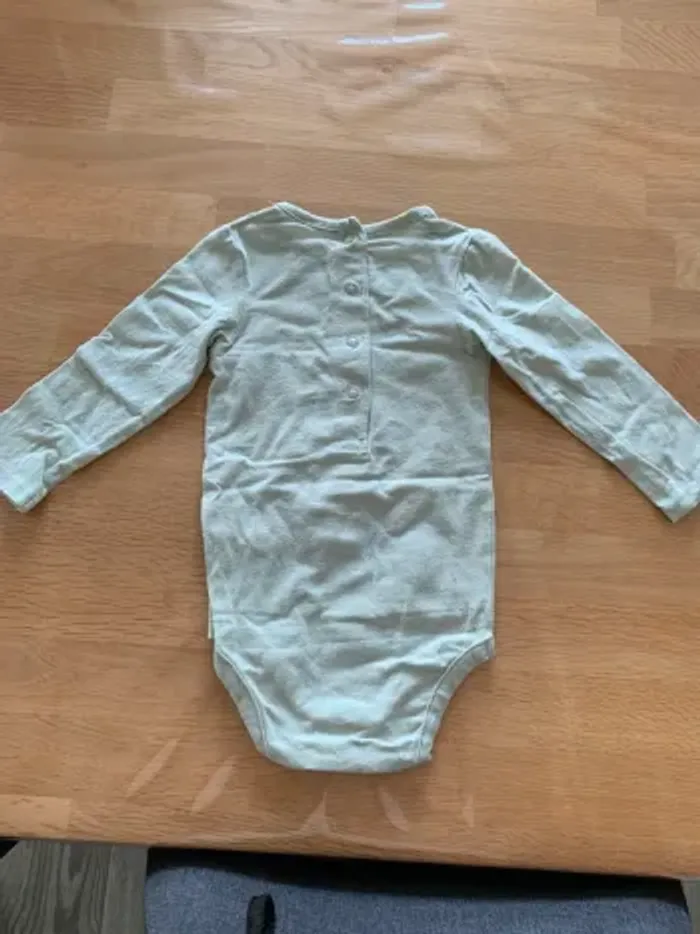 Lot 3 bodies 9 mois - photo numéro 7
