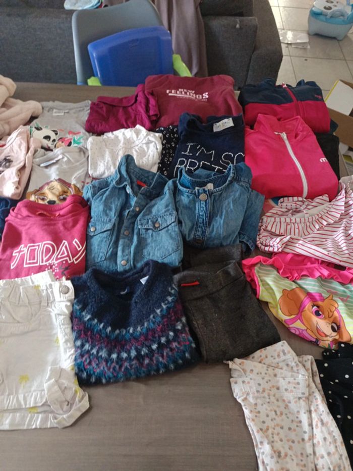 33 pièces 5 ans lots fille - photo numéro 4