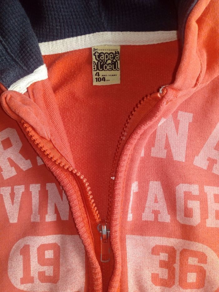 Gilet zippé avec capuche - photo numéro 2