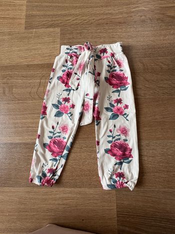 pantalon à fleurs