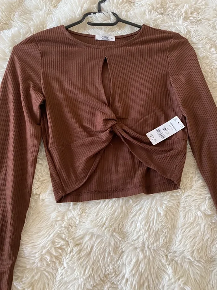 Haut marron manches longues façon crop top taille S - photo numéro 2