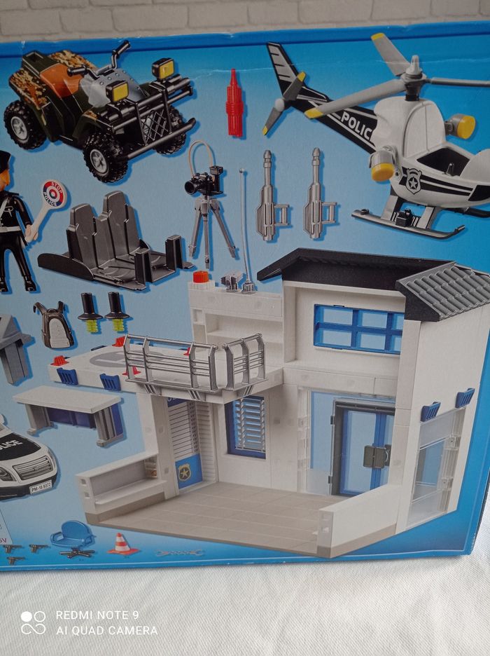 Playmobil 9372 poste de police et vehiculed - photo numéro 4