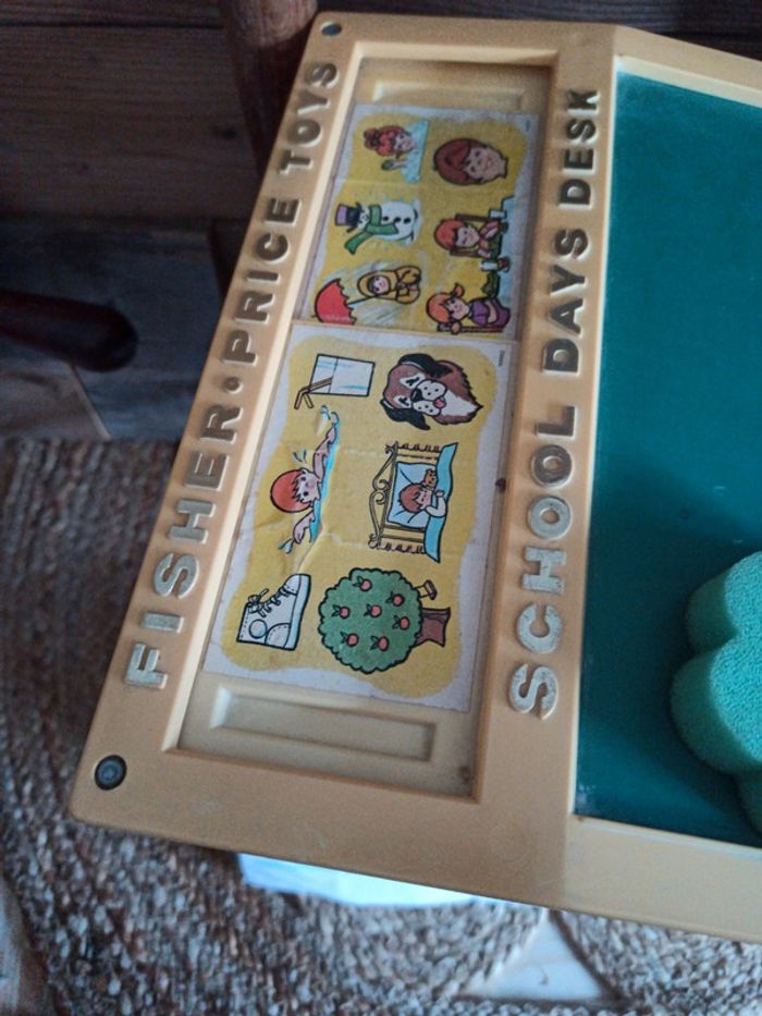 Jouet vintage Fisher price school days desk tbe - photo numéro 8