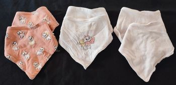 Lot de bavoirs bandanas