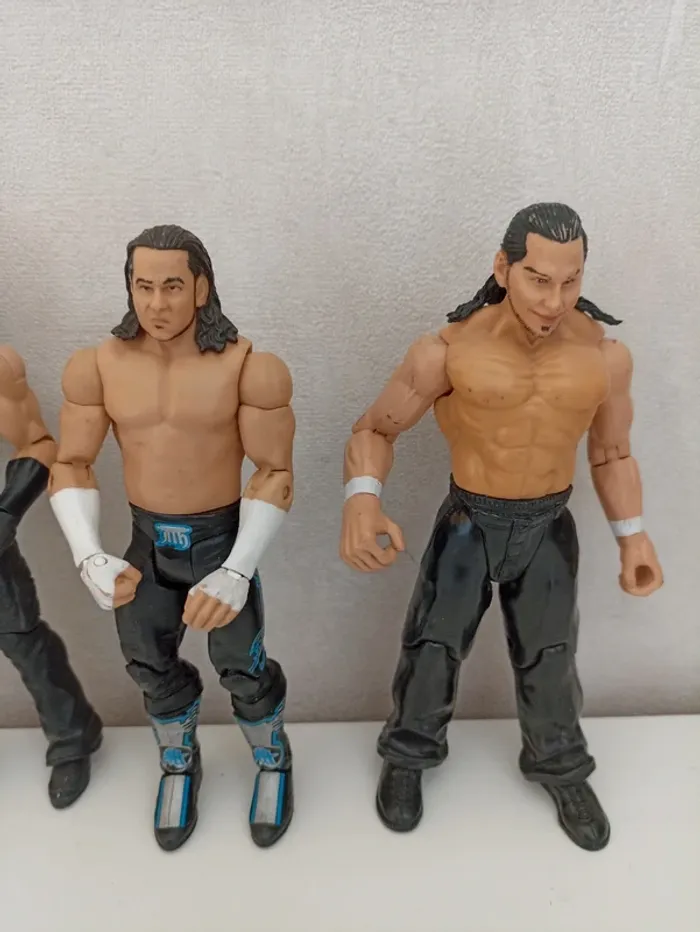 Lot 4 figurines WWE matt hardy - photo numéro 3