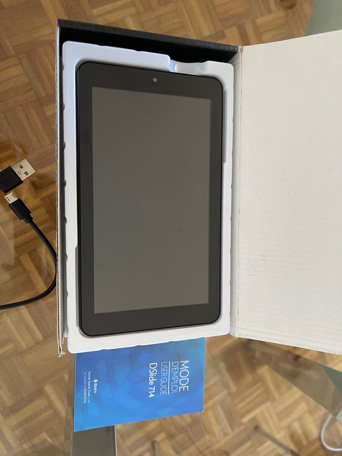 Tablette DANEW Dslide 714 neuve - photo numéro 2
