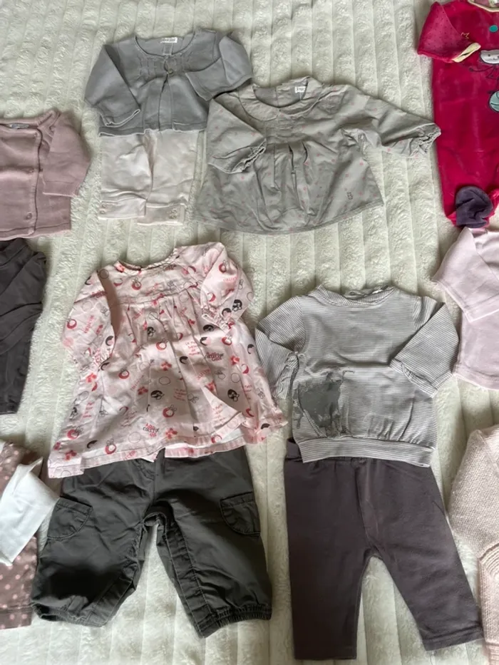 Lot 17 articles filles 3 mois - photo numéro 3