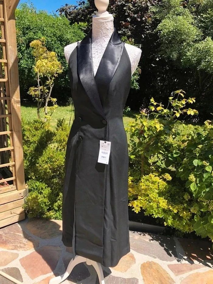 Robe Zara chic neuve taille M - photo numéro 3