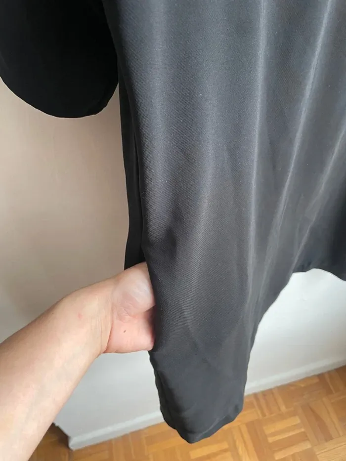 Robe Noire Zara Fluide - photo numéro 4