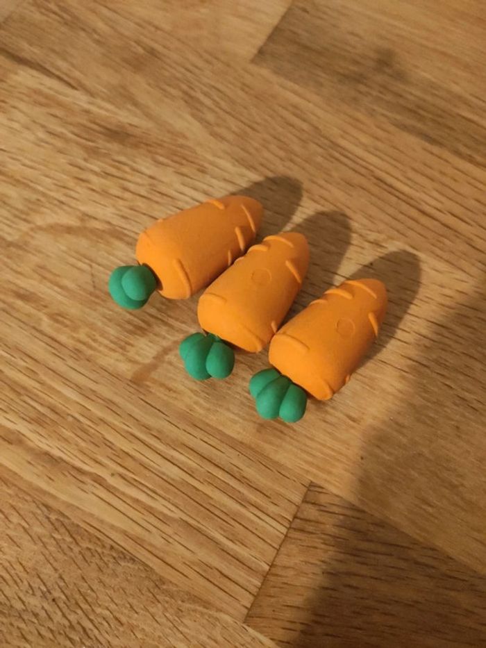 Trois petites carottes kawaii - photo numéro 3