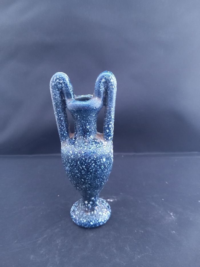 Petit vase style amphore