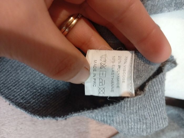 Jolie pull taille S - photo numéro 7