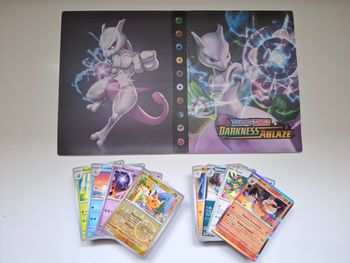 Lot de 200 cartes pokemon différentes sans doubles avec brillantes + album mewtwo 