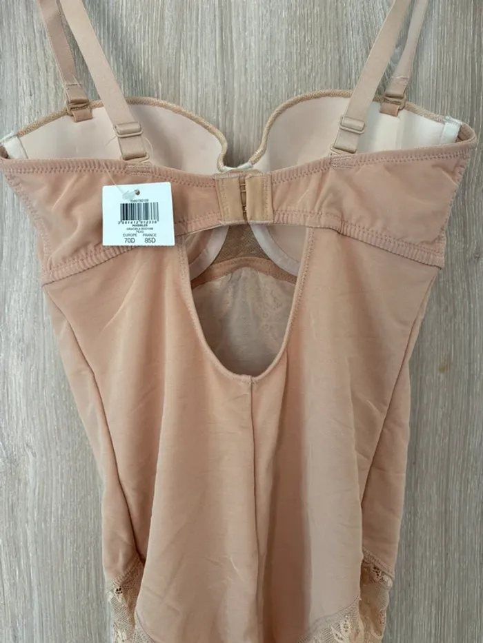 Body femme lingerie - photo numéro 3