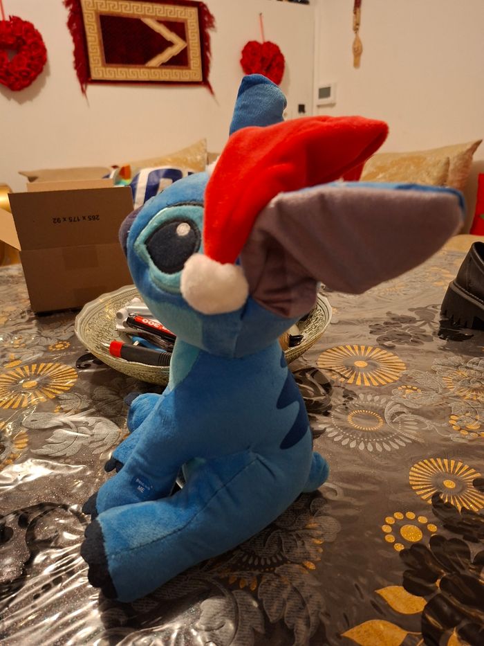 Peluche stitck parlante  hauteur 30 cm prix 8 euro - photo numéro 2