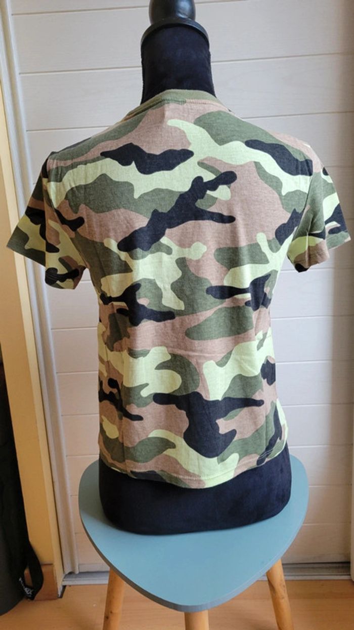 T-shirt H&M motif camouflage - photo numéro 3