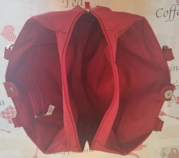 Sac rouge - photo numéro 5