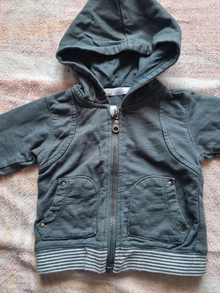 Veste à capuche 3 mois - photo numéro 2
