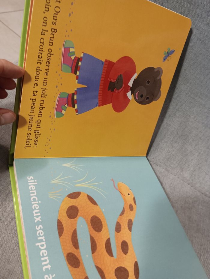 Livre a toucher petit ours brun et les animaux du zoo - photo numéro 4