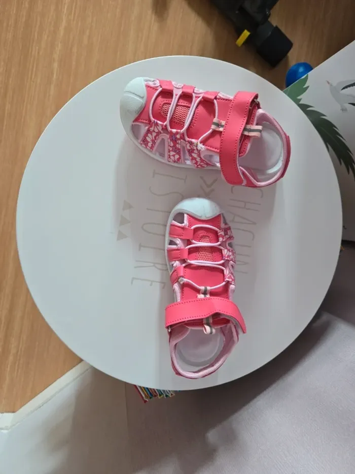 Nu pied fille taille 30 neuve - photo numéro 3