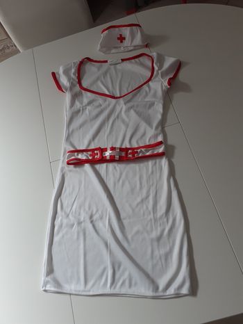 Costume femme infirmière
