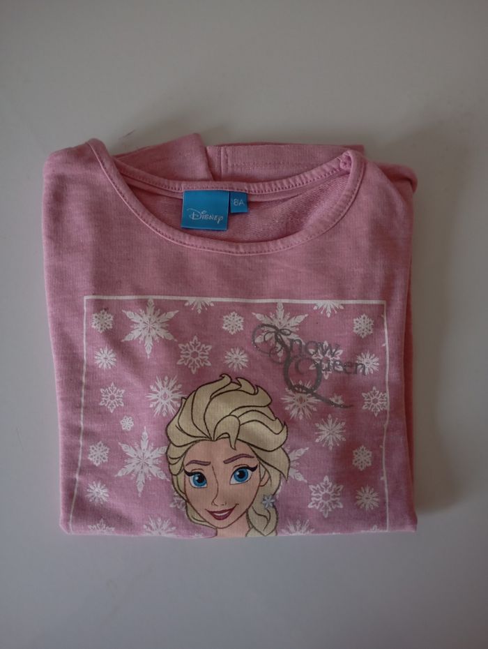 Pull sweat ,8 ans, ,coton polyester rose ,argenté et motif Elsa ,Reine des neiges. Disney . Parfait état . - photo numéro 5