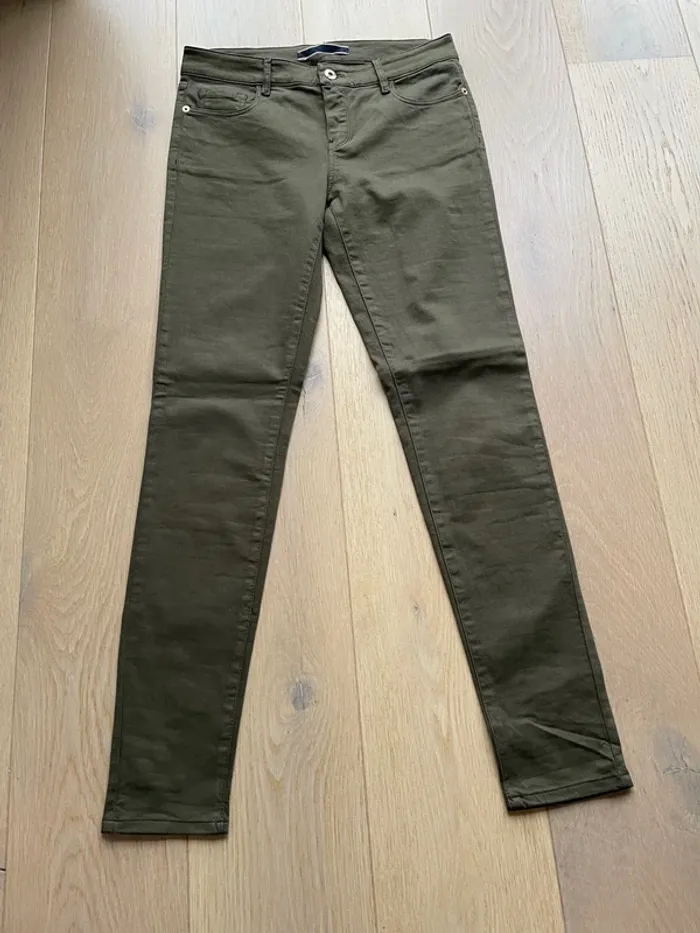 Jeans neuf Massimo Dutti 38