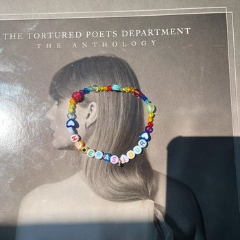 friendship bracelets | taylor swift