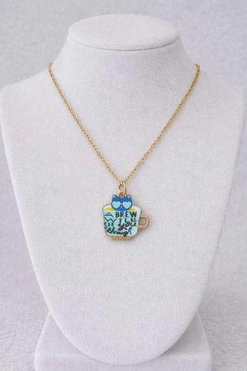 Collier pendentif doré 