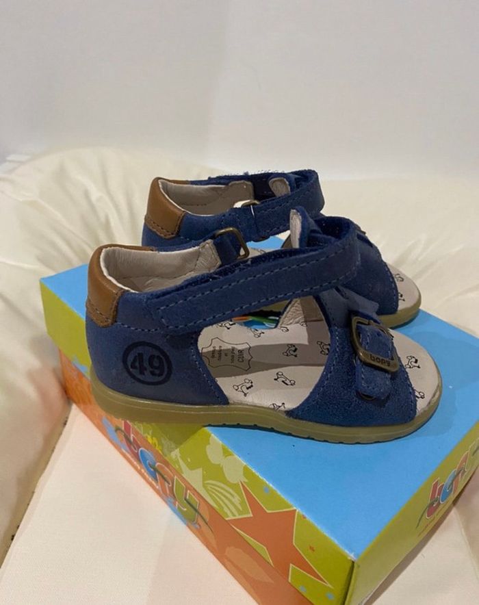 NEUF Nu pieds garcon 20 - photo numéro 3