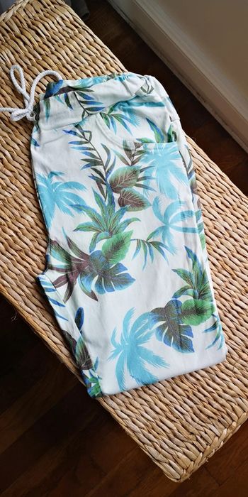Pantalon fleuri neuf
