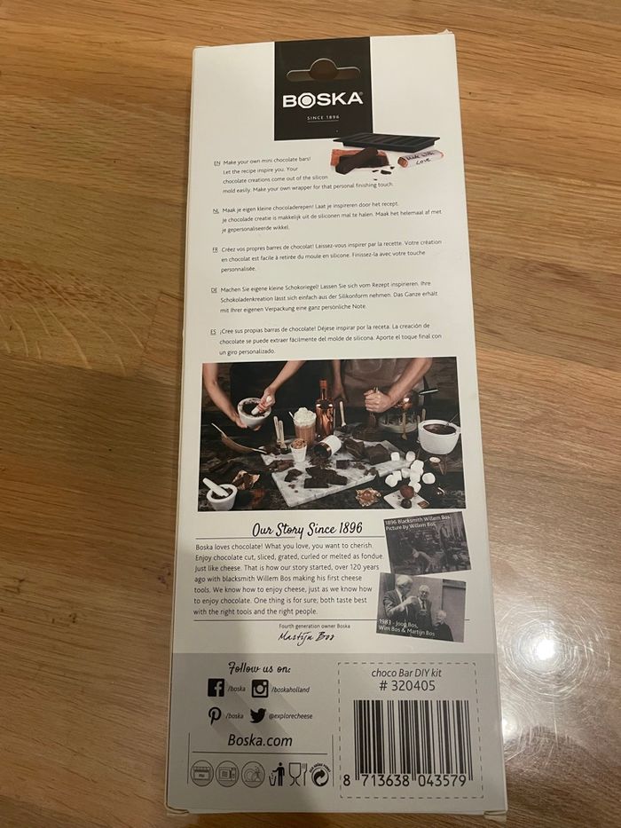 Lot moules en silicone neuf pour chocolat - photo numéro 3