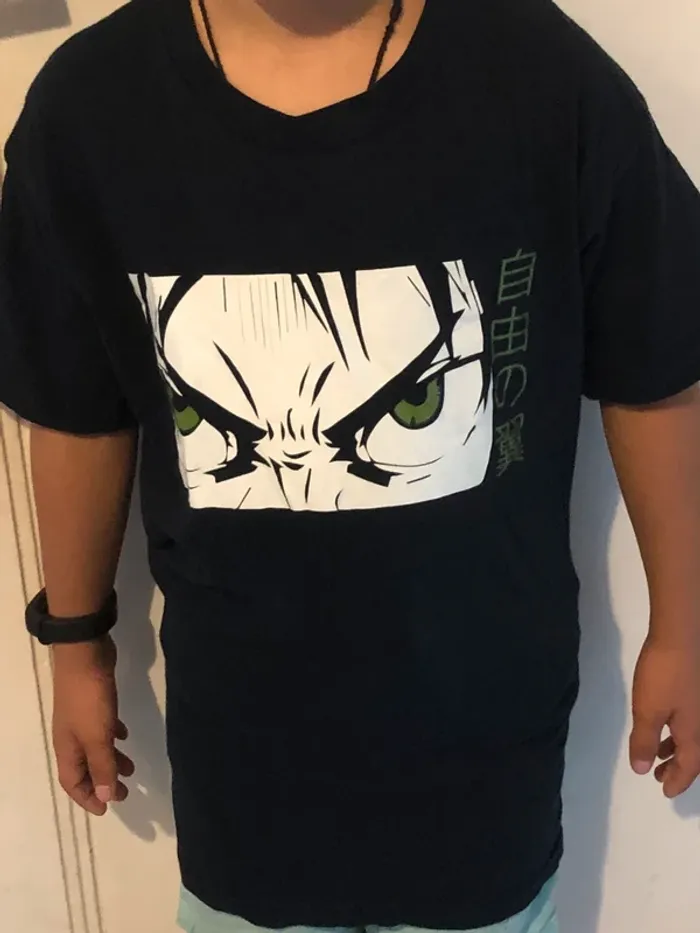 T shirt enfant/ado « L’attaque des titans » taille 12-14 ans - photo numéro 11