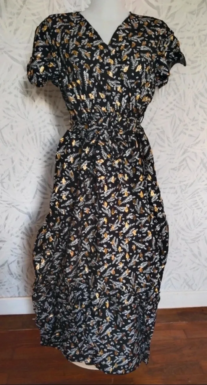 Sublime robe longue avec dorures femme été taille 36 38 S M - photo numéro 3