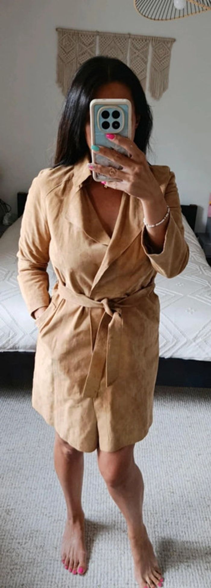 Veste manteau trench léger et fluide en daim Caroll 36 beige avec ceinture - photo numéro 3