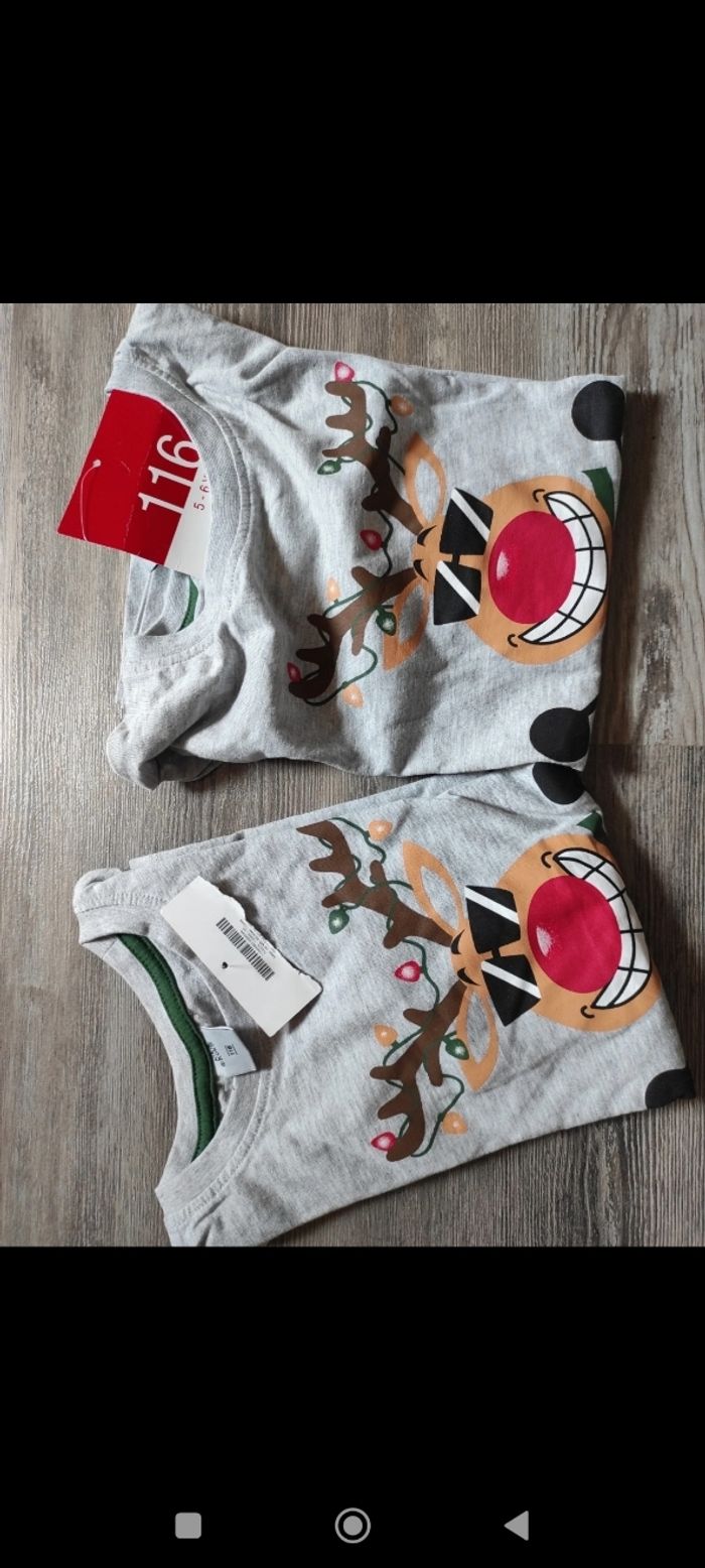 Lot 2 t-shirts manches longues Thème de Noël