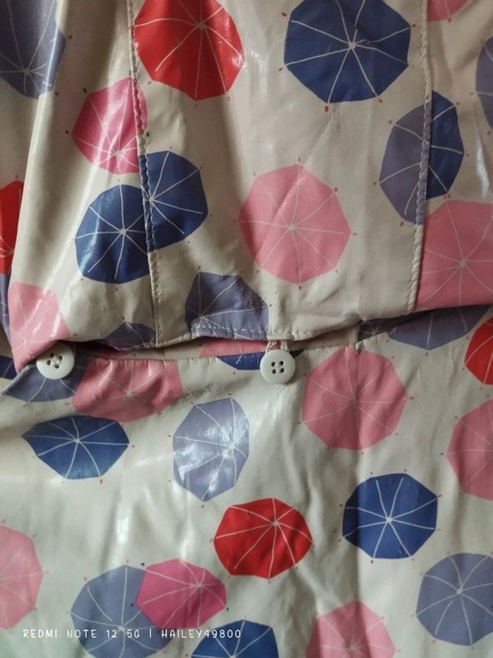 Imperméable DPAM motif parapluie  taille 8 ans - photo numéro 5