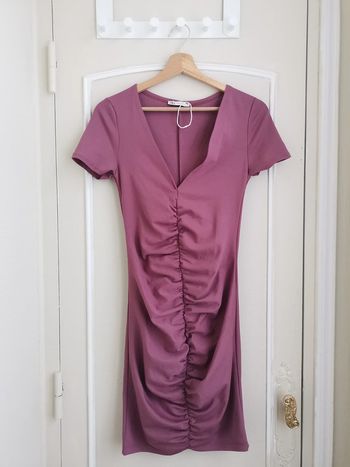 Robe plissée moulante col en V taille M