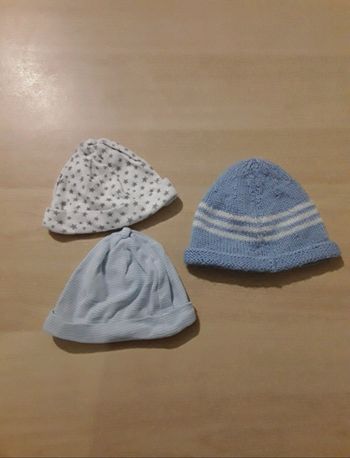 Lot bonnets naissance