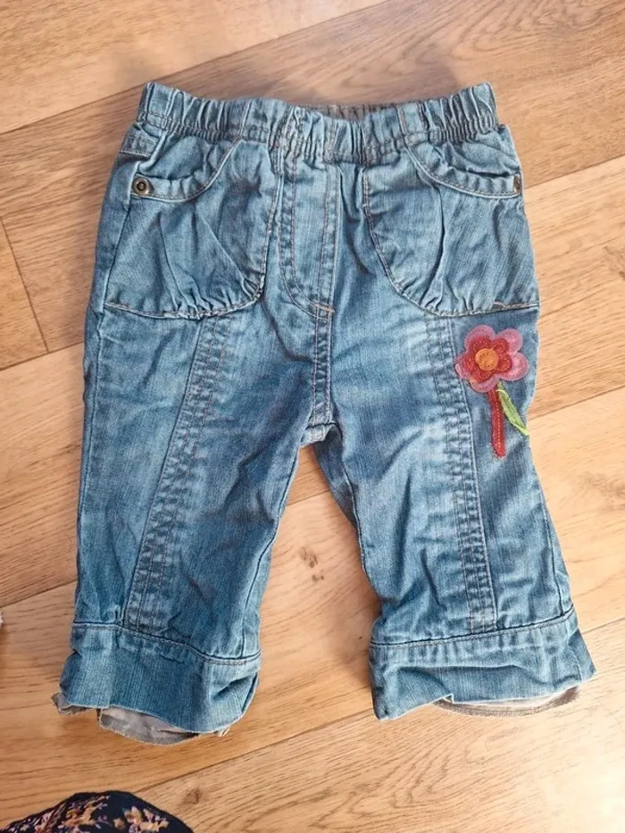 Ensemble t-shirt + pantalon en 6mois - photo numéro 6