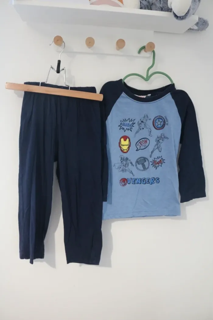 Lot pyjamas automne/hiver garçon 4 ans - photo numéro 2