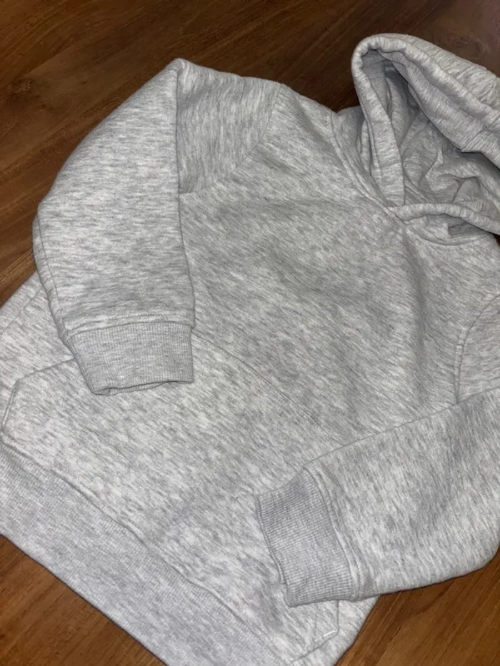 Pull à capuche gris mixte C&A 5 ans - photo numéro 2