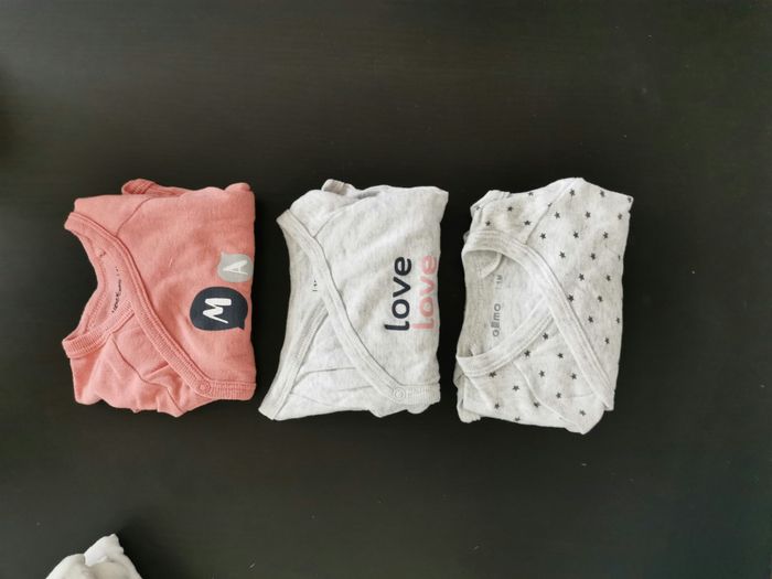Vêtement bébé 👣 - photo numéro 2
